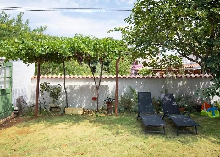 House With A Parking Space Valtura, - 24732